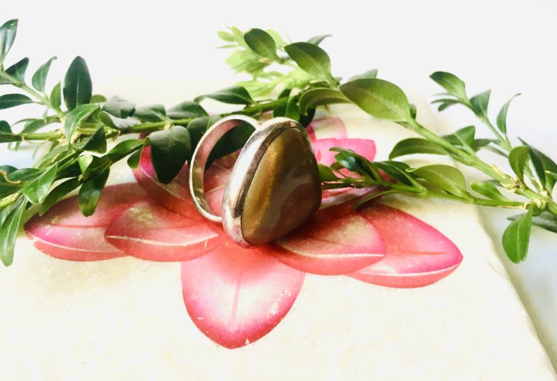 Agate Ring Set in Silver Ring/size Q - Image 3